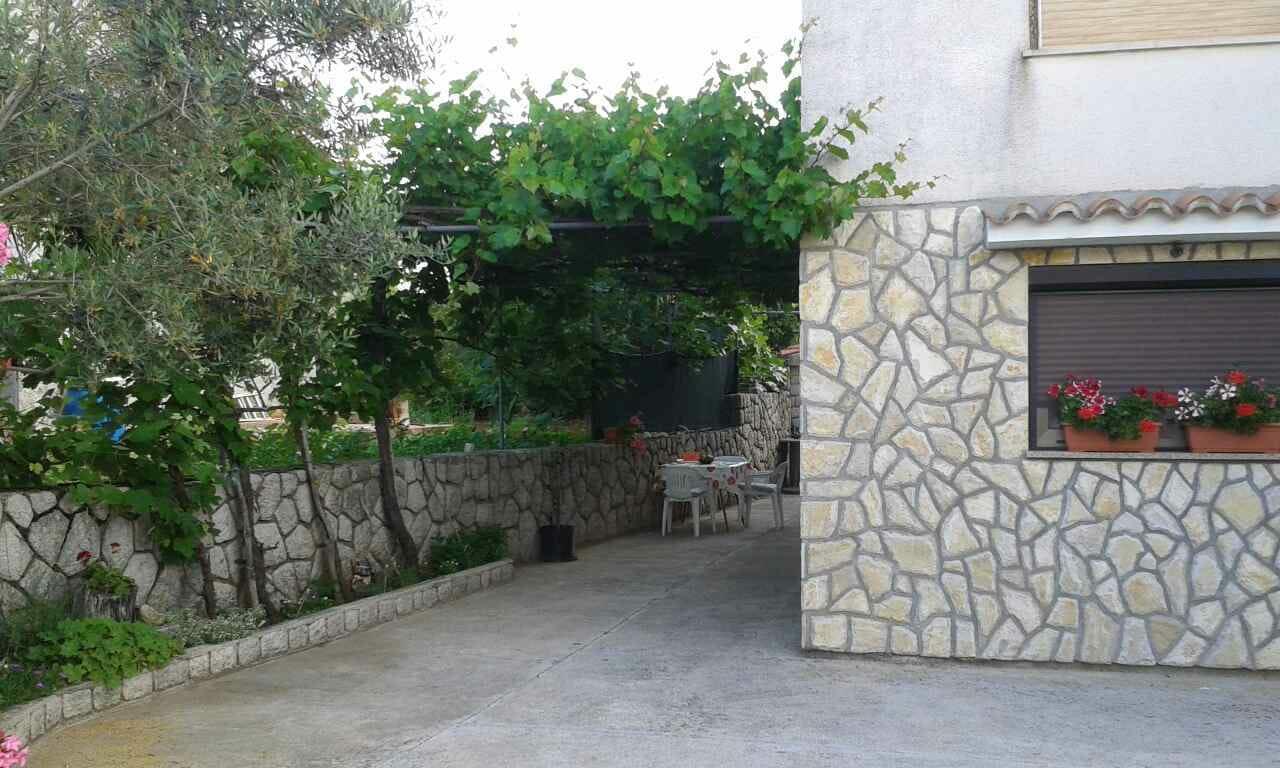 Apartman Tri Palme Gabonjin Buitenkant foto